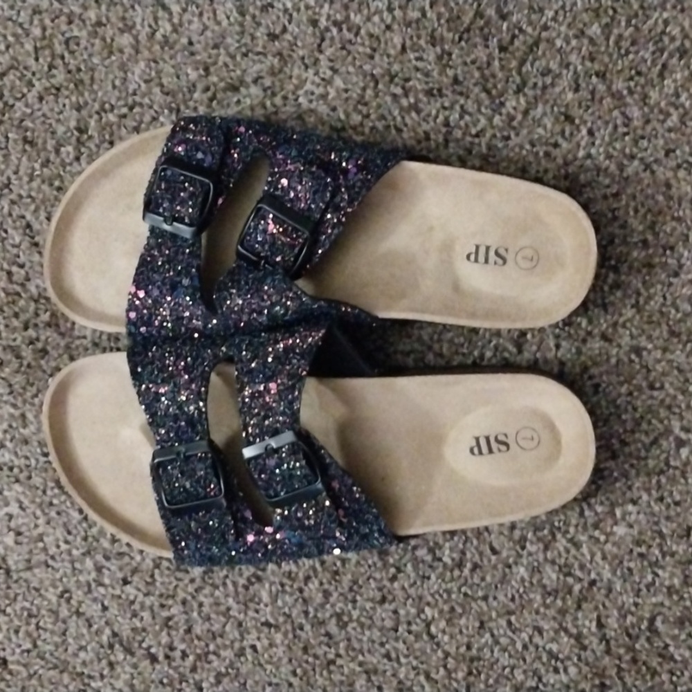NWOT Women's Sip Sandals size 7